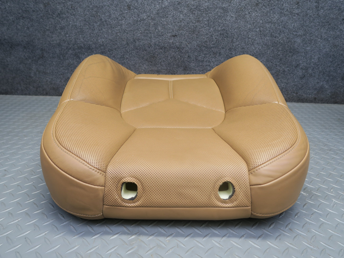 2011-2018 Porsche Cayenne 958 Front Right Seat Upper Leather Cushion Cognac