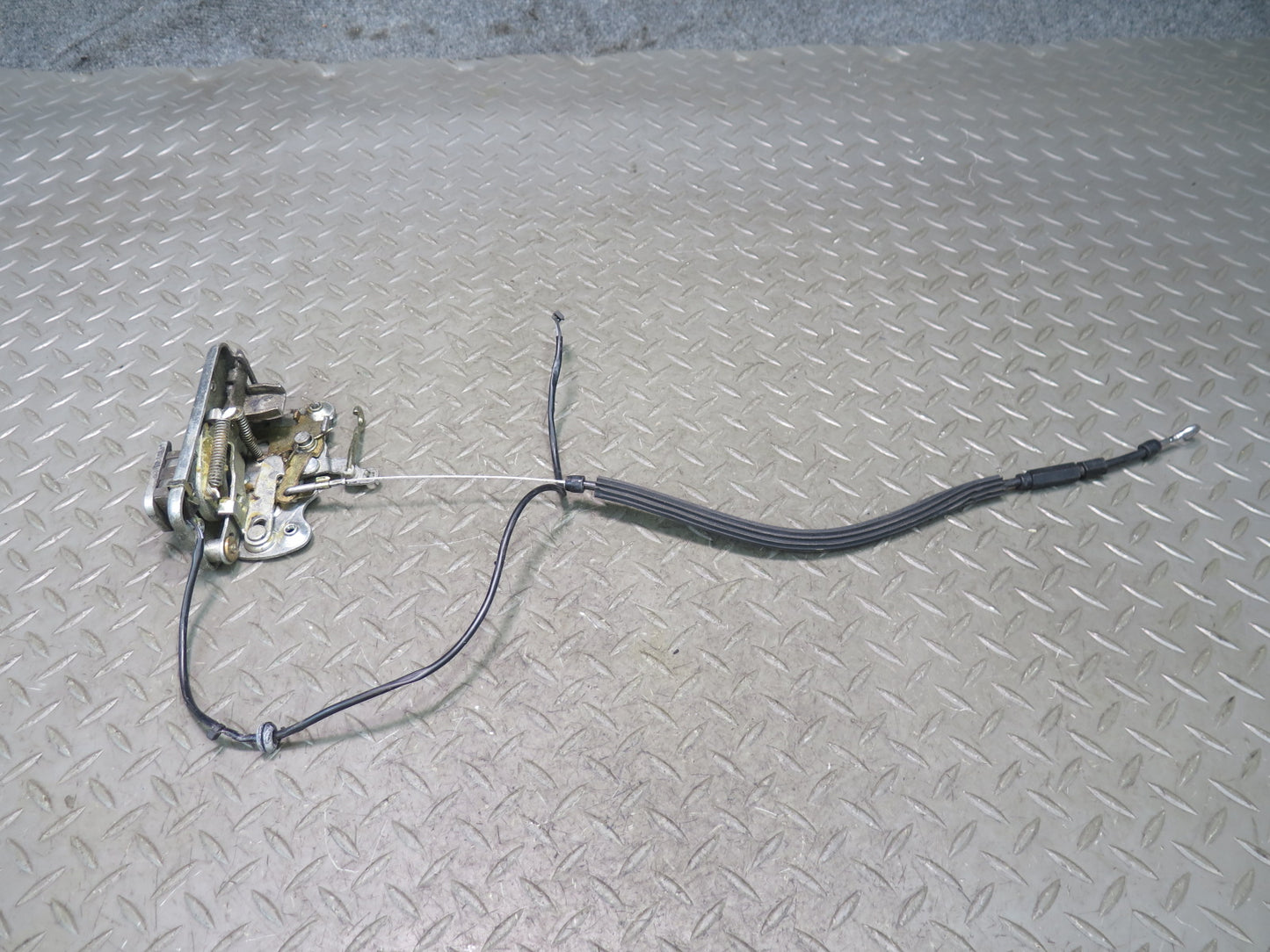 2002-2018 Mercedes W463 G500 G550 G55 AMG Front Left Door Lock Latch