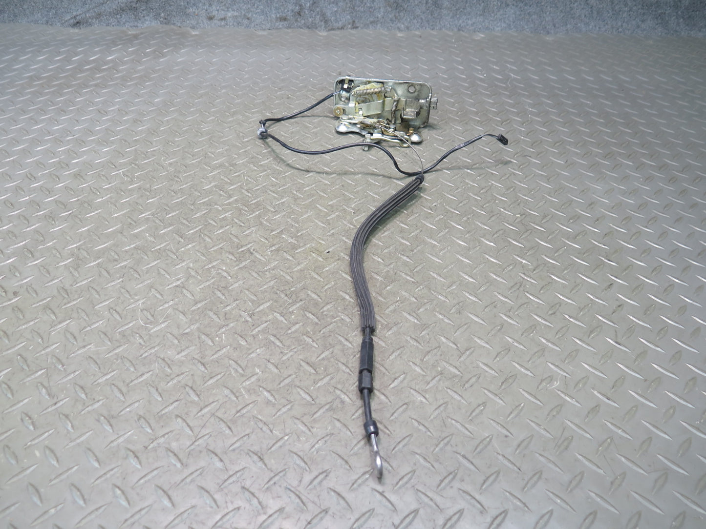 2002-2018 Mercedes W463 G500 G550 G55 AMG Front Left Door Lock Latch