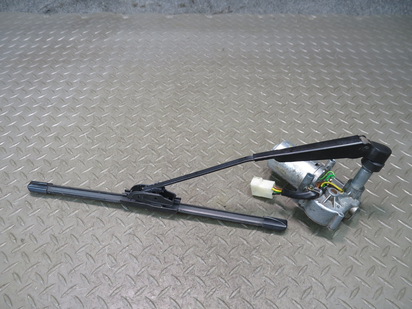 2002-2012 Mercedes W463 G500 G550 G55 AMG Rear Wiper Linkage w Motor
