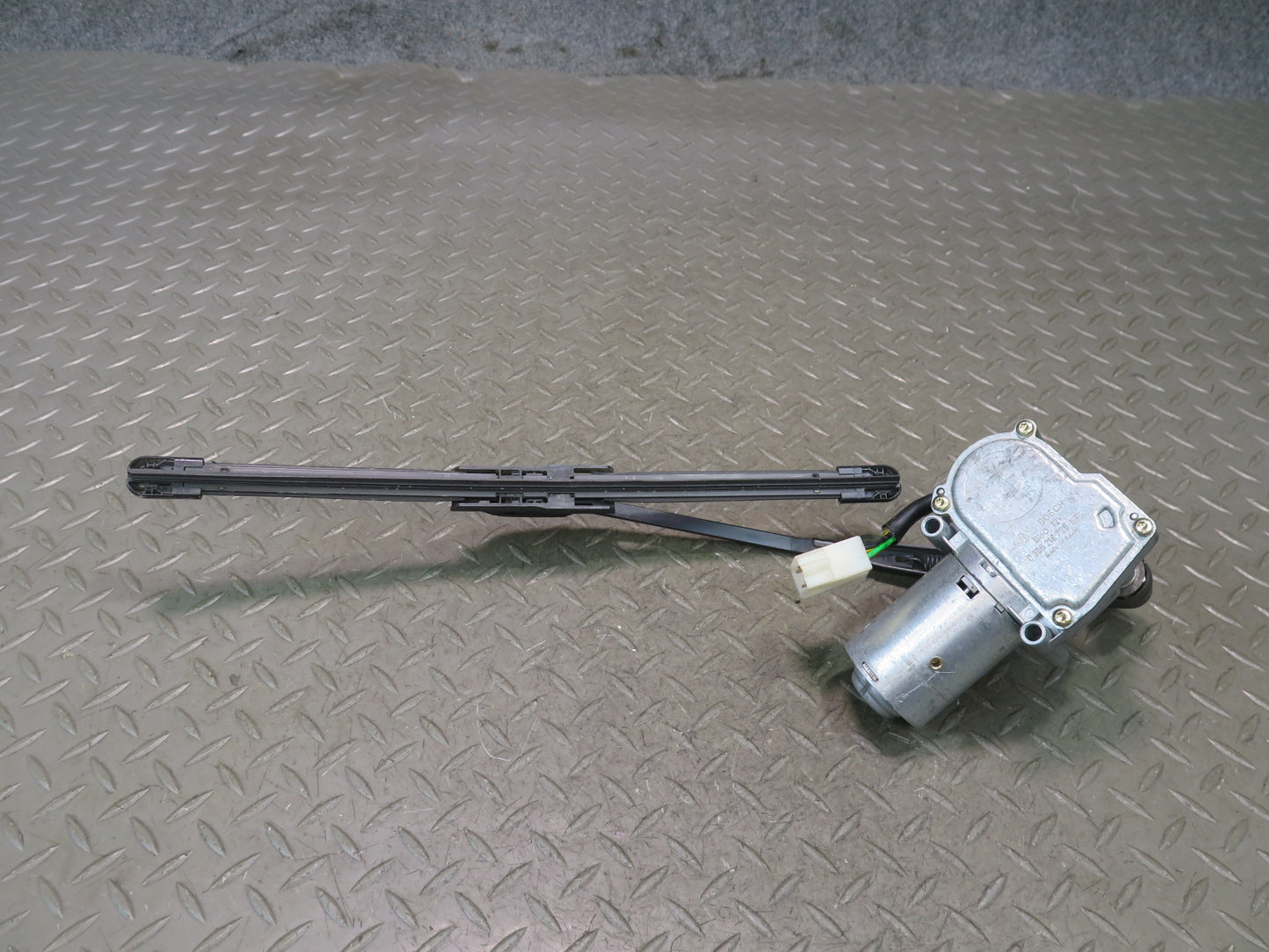 2002-2012 Mercedes W463 G500 G550 G55 AMG Rear Wiper Linkage w Motor