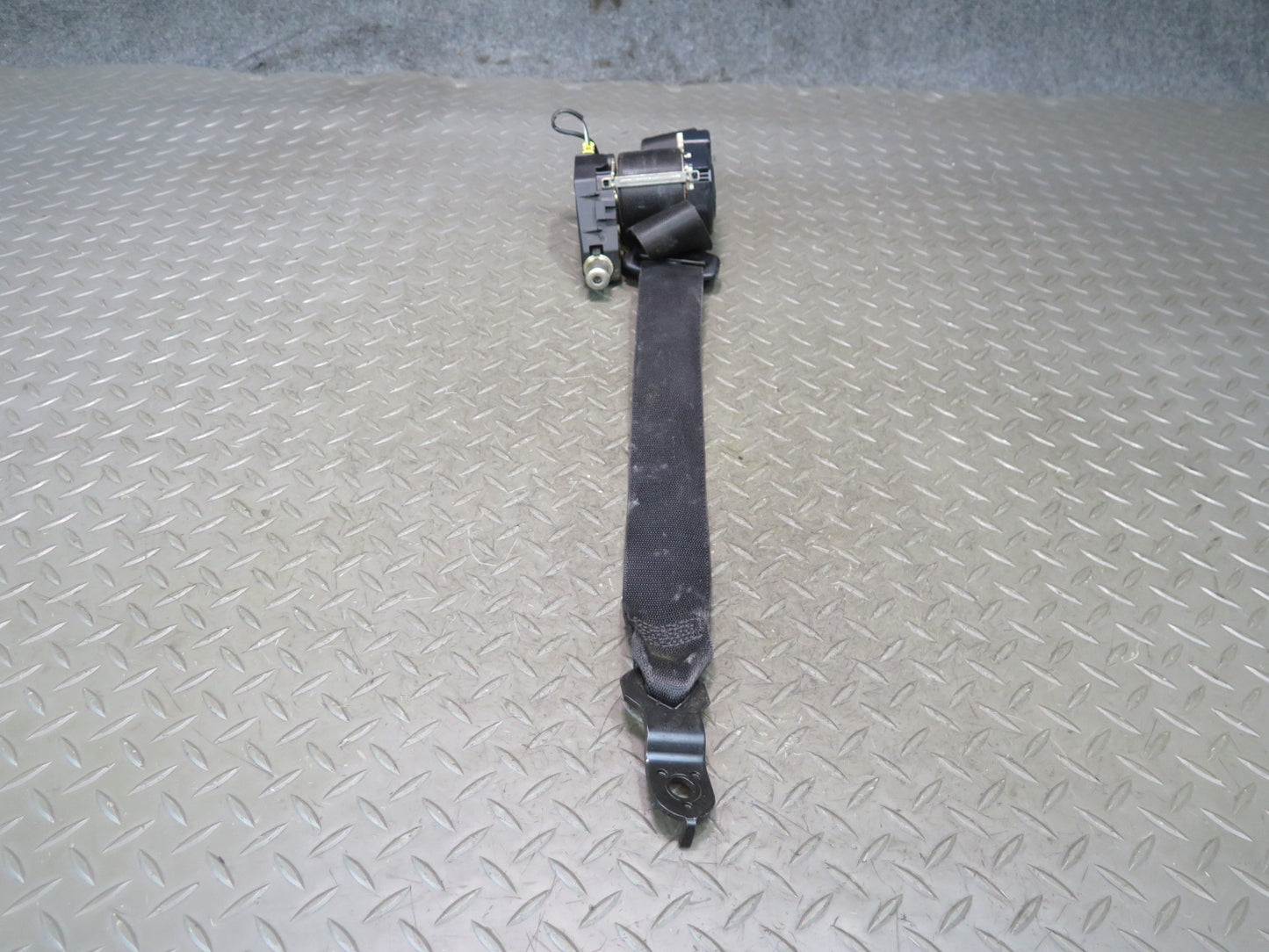 02-12 MERCEDES G500 W463 FRONT RIGHT SIDE SEATBELT RETRACTOR OEM