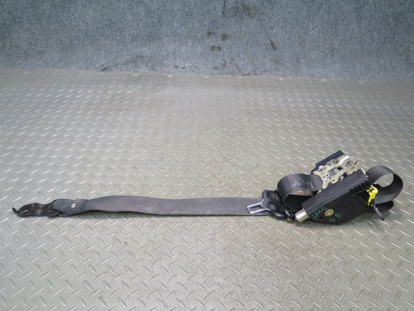 02-12 MERCEDES G500 W463 FRONT RIGHT SIDE SEATBELT RETRACTOR OEM