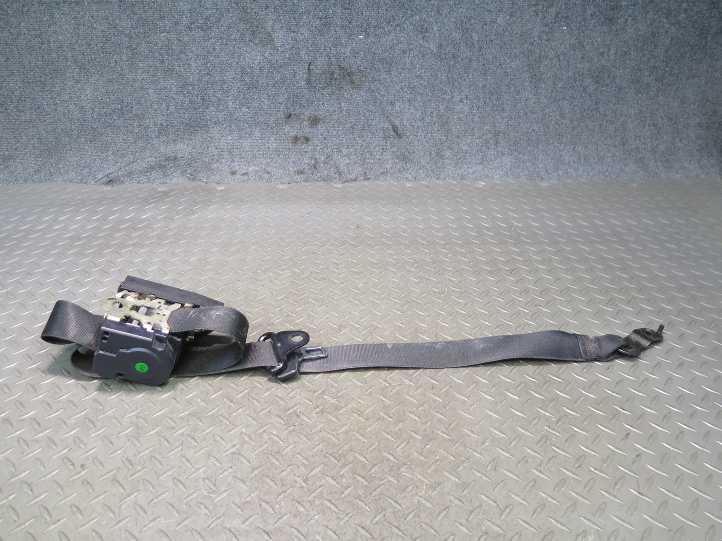 02-12 MERCEDES G500 W463 FRONT RIGHT SIDE SEATBELT RETRACTOR OEM