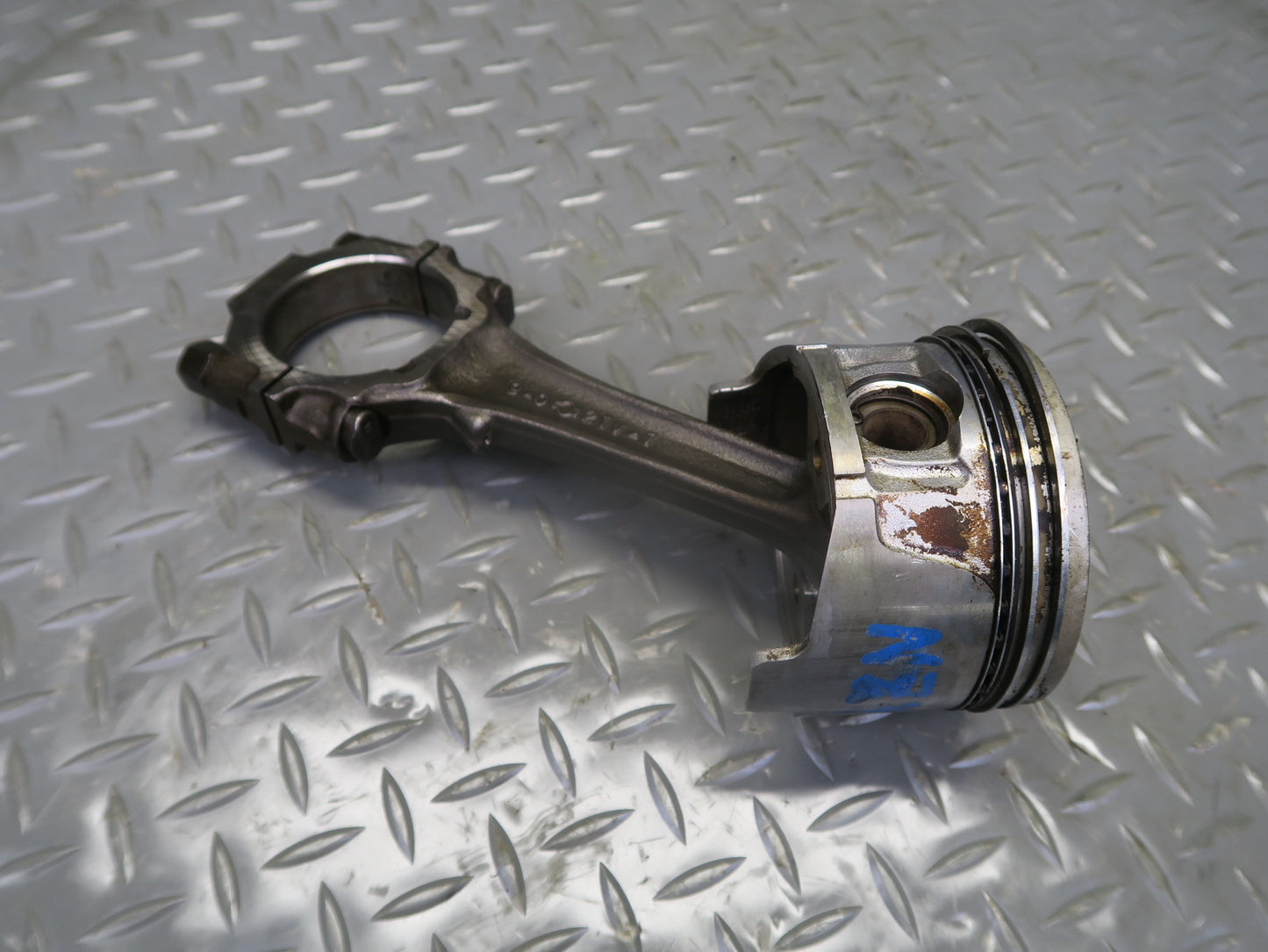 84-87 Nissan 300ZX Z31 VG30E NA Set of 6 Engine Piston w Connecting Rod OEM