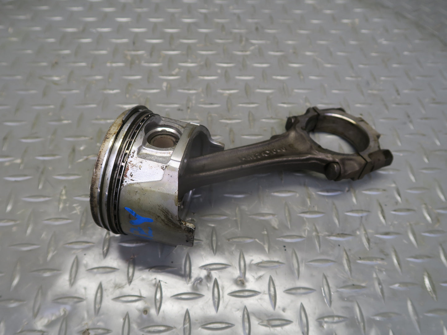 84-87 Nissan 300ZX Z31 VG30E NA Set of 6 Engine Piston w Connecting Rod OEM