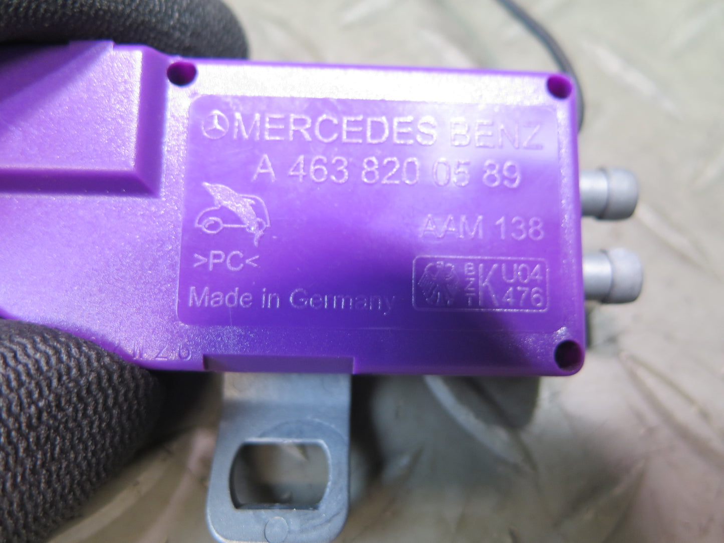 2003 Mercedes W463 G500 Audio Radio Antenna Amplifier 4638200589