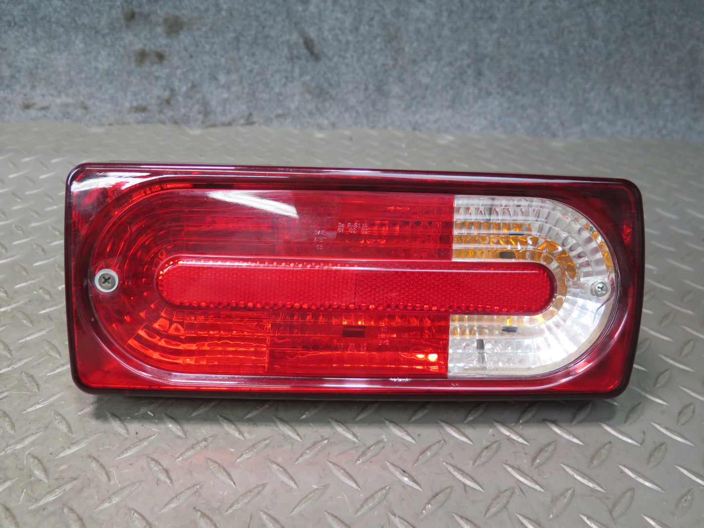 2002-2007 Mercedes W463 G500 Set of 2 Rear Left & Right Side Tail Light Lamp