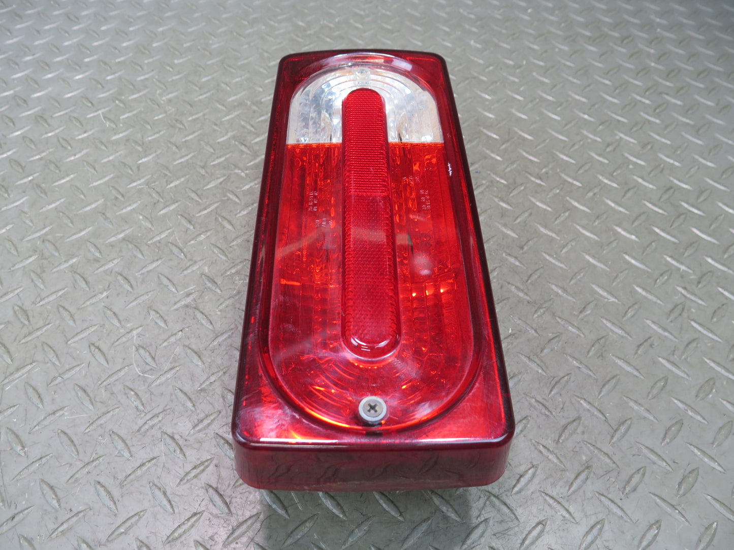 2002-2007 Mercedes W463 G500 Set of 2 Rear Left & Right Side Tail Light Lamp