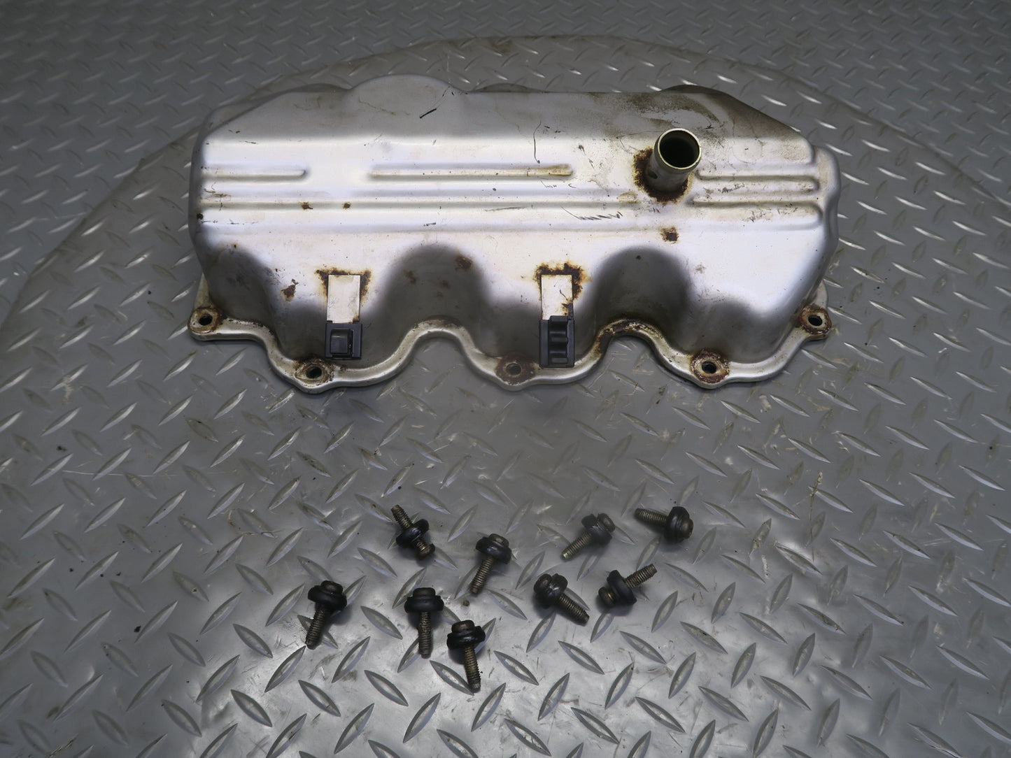 87-89 Nissan 300ZX Z31 VG30E Engine Left Cylinder Head Valve Cover OEM