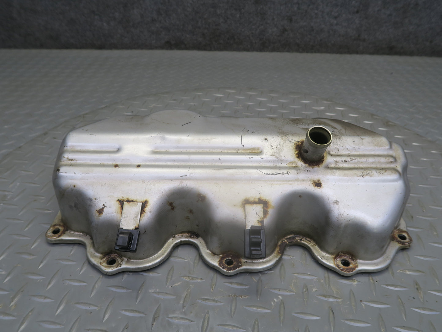 87-89 Nissan 300ZX Z31 VG30E Engine Left Cylinder Head Valve Cover OEM