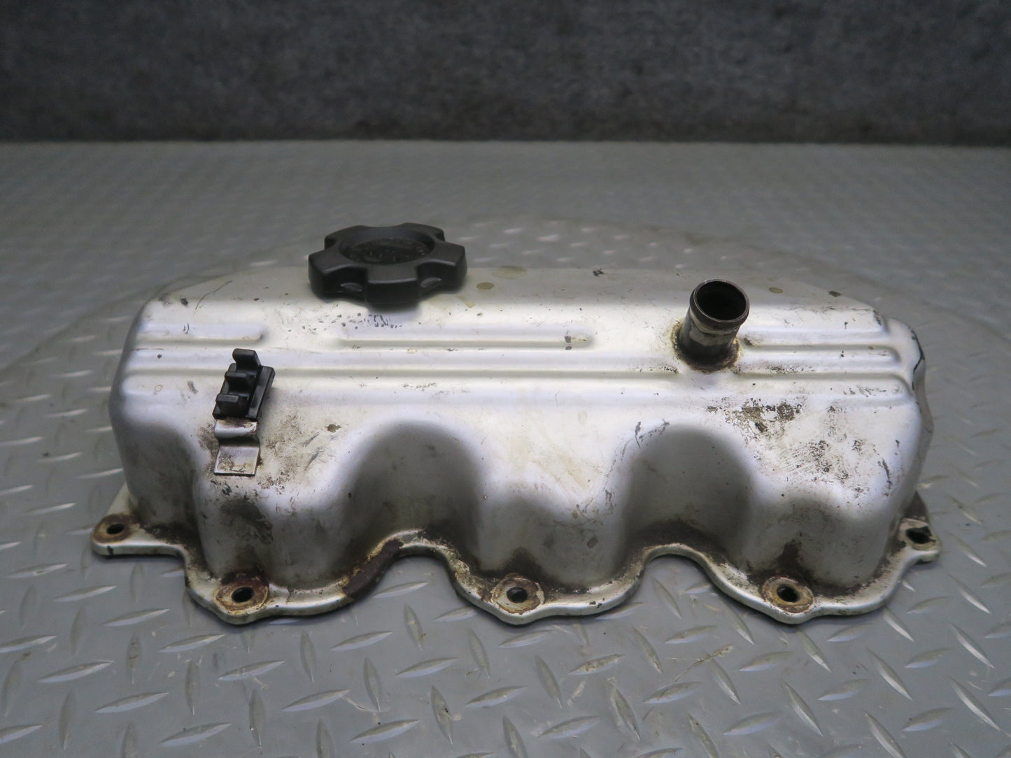 87-89 Nissan 300ZX Z31 VG30E Engine Right Cylinder Head Valve Cover OEM