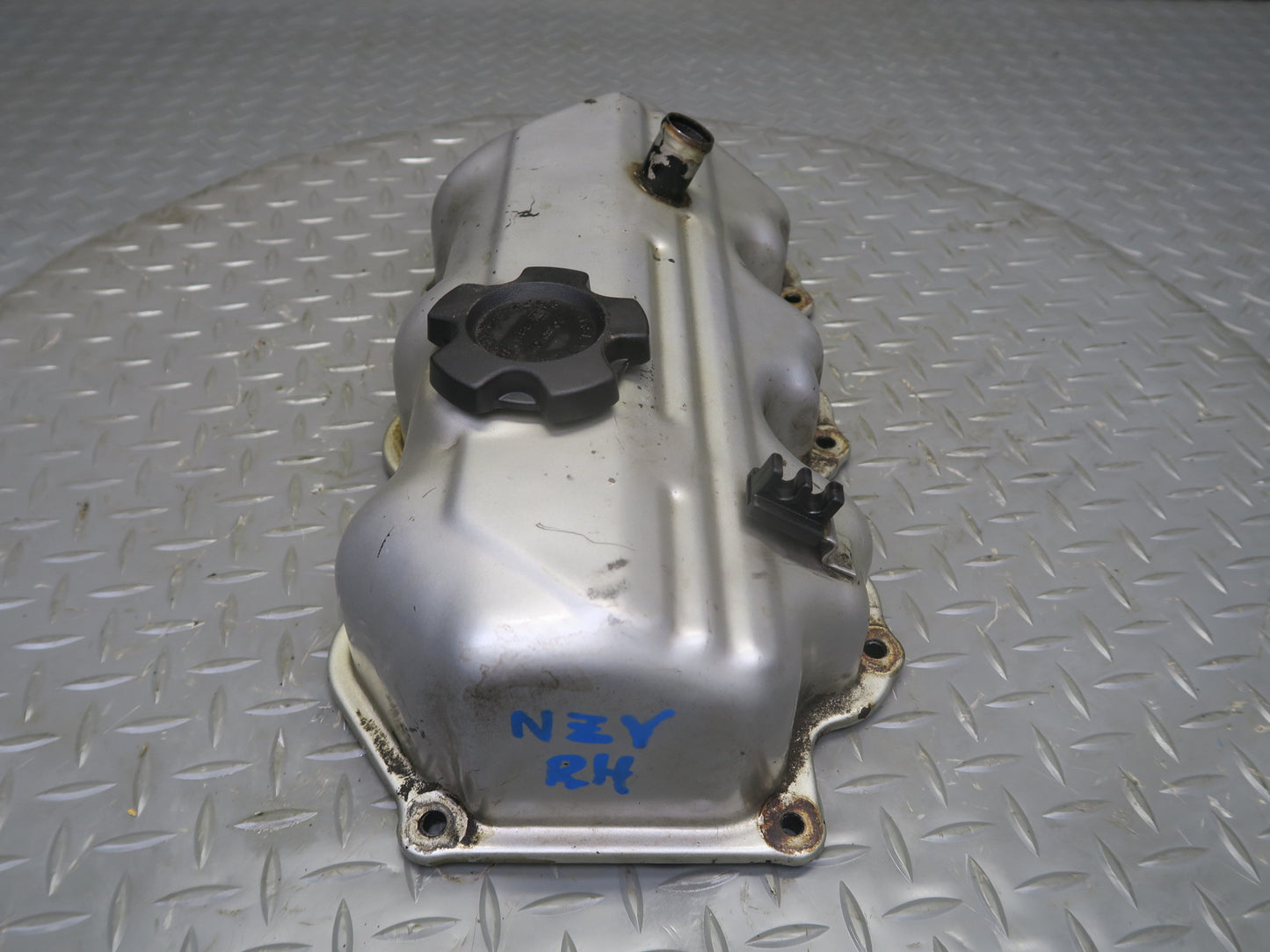 87-89 Nissan 300ZX Z31 VG30E Engine Right Cylinder Head Valve Cover OEM