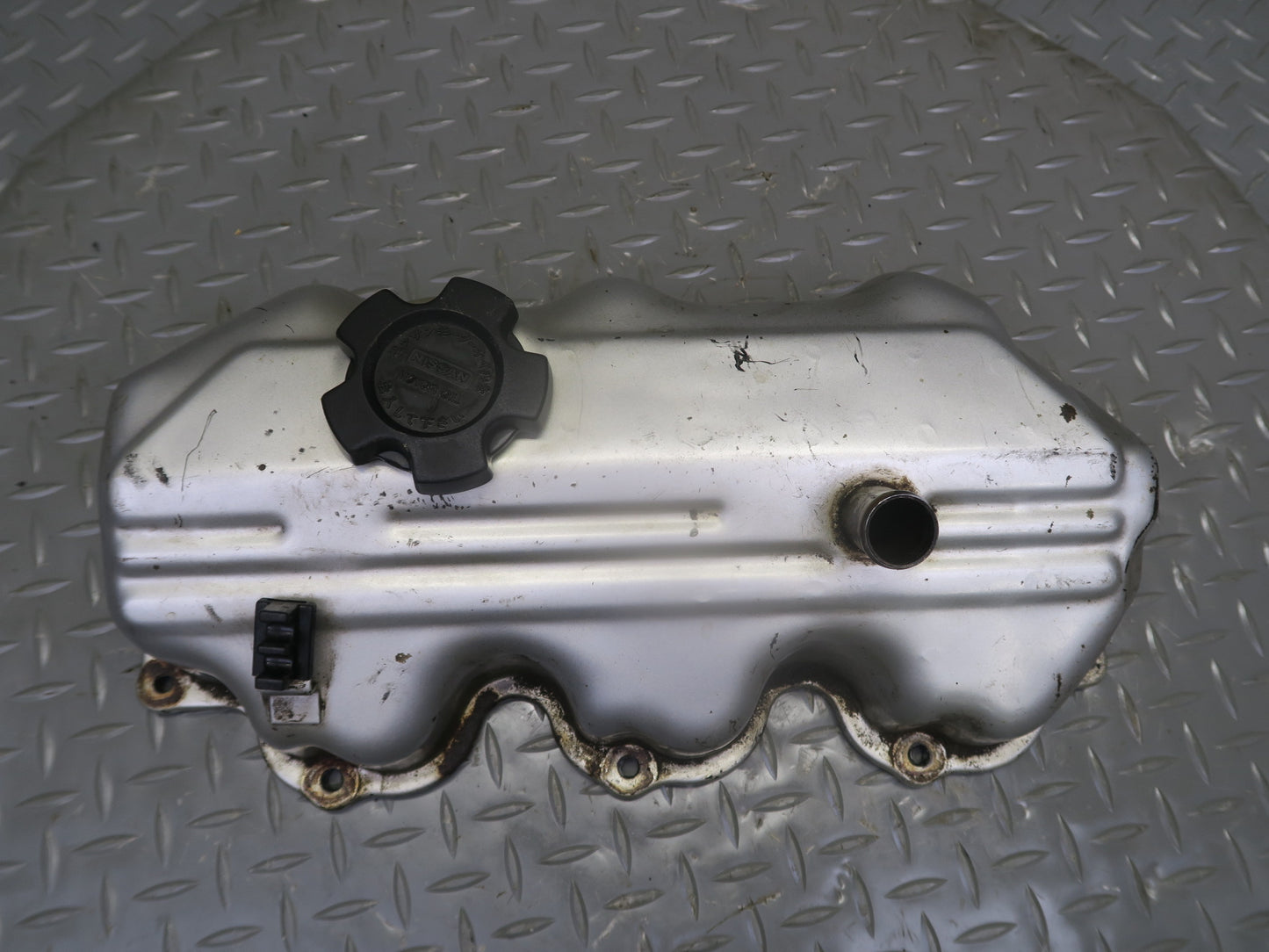 87-89 Nissan 300ZX Z31 VG30E Engine Right Cylinder Head Valve Cover OEM