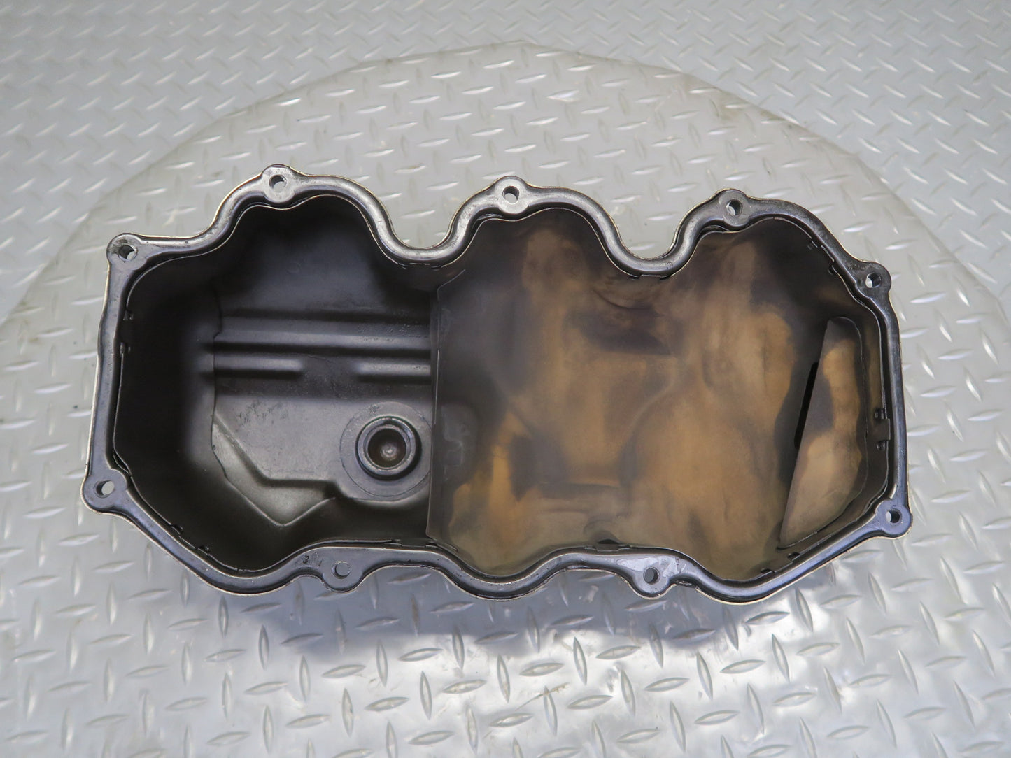 87-89 Nissan 300ZX Z31 VG30E Engine Right Cylinder Head Valve Cover OEM