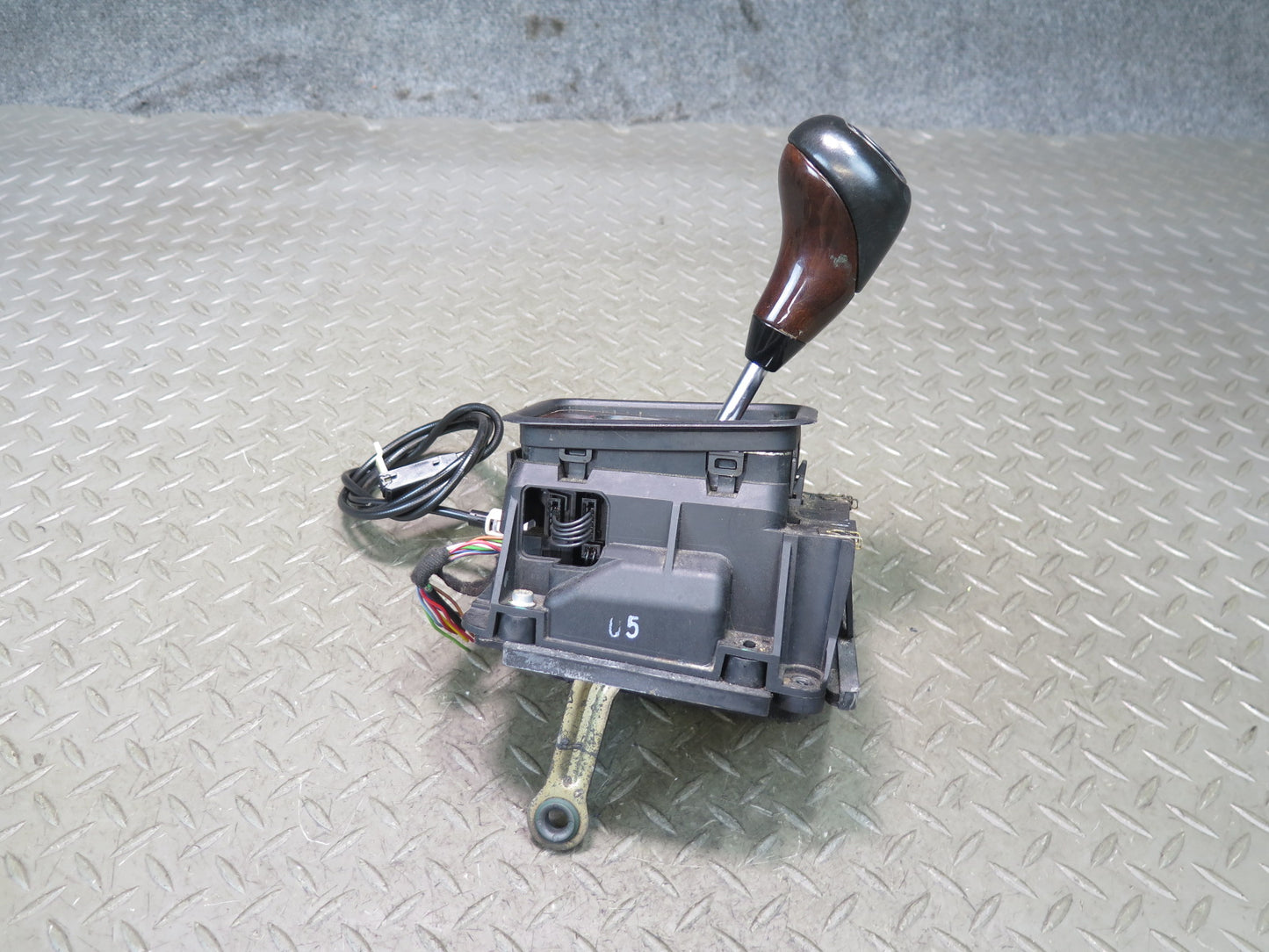 2003 Mercedes W463 G500 A/T Automatic Transmission Shifter w Wood Trim & Cable