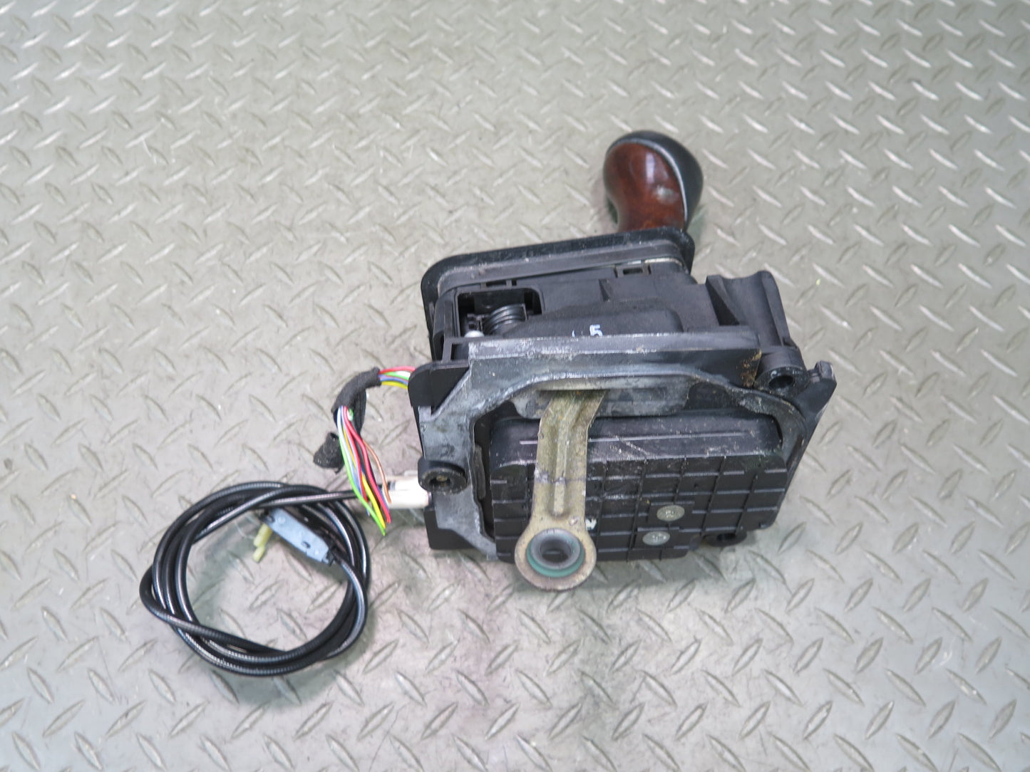 2003 Mercedes W463 G500 A/T Automatic Transmission Shifter w Wood Trim & Cable