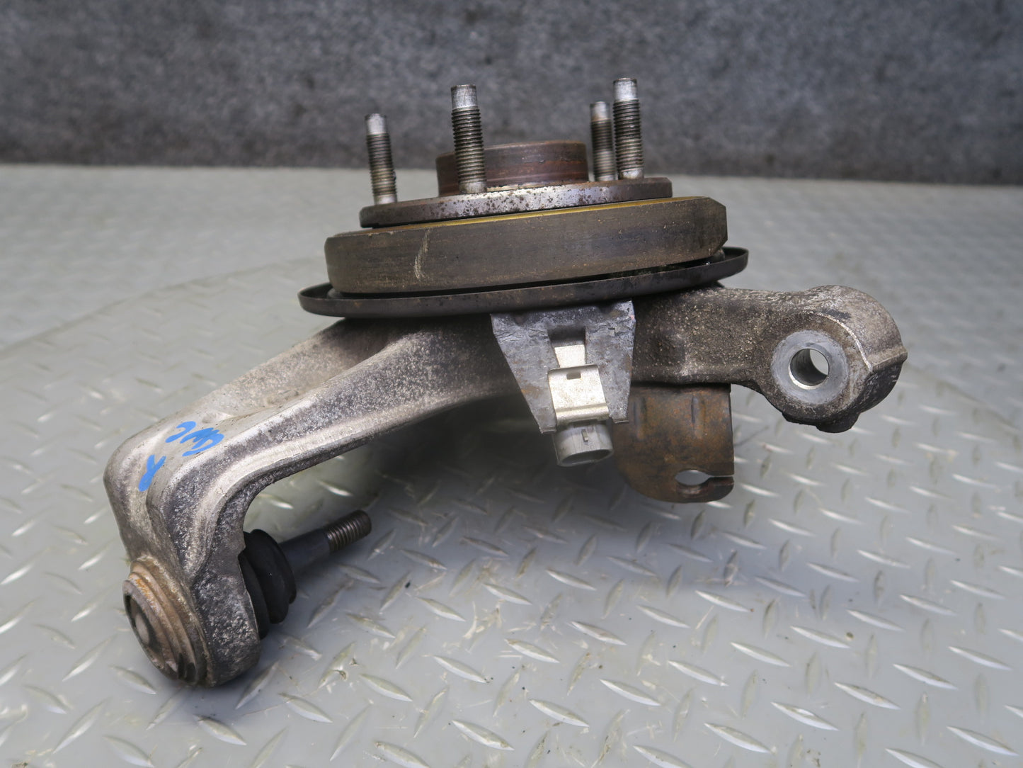05-08 Chevrolet Corvette C6 Rear Right Spindle Knuckle Wheel Hub Bearing OEM