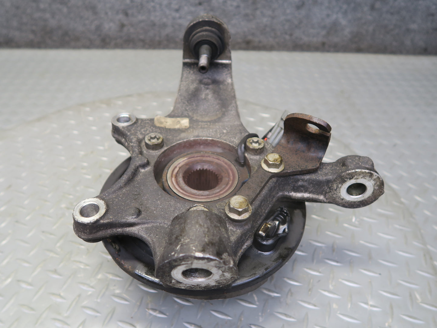 05-08 Chevrolet Corvette C6 Rear Right Spindle Knuckle Wheel Hub Bearing OEM