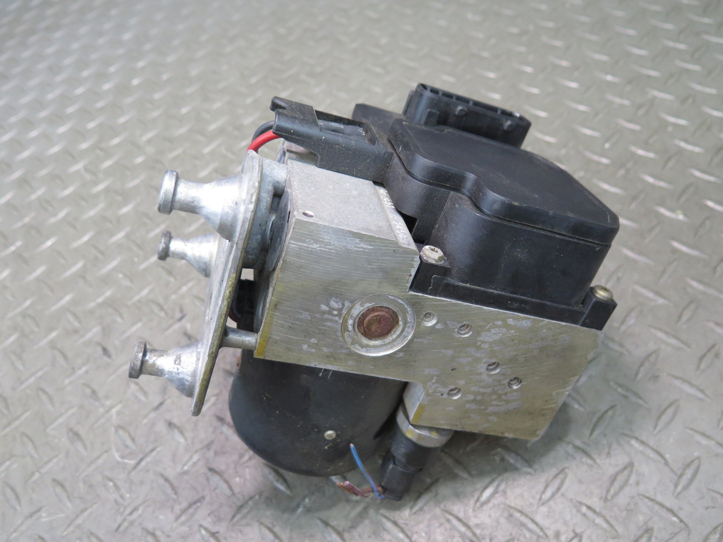 2002-2007 Mercedes W463 G500 AMG Anti Lock Brake ABS Pump Module