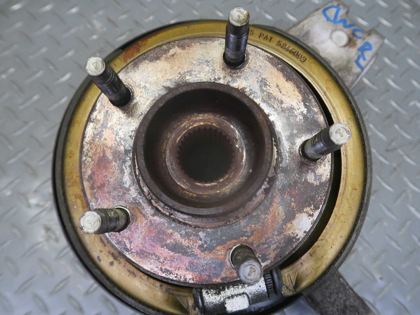 05-08 Chevrolet Corvette C6 Rear Left Spindle Knuckle Wheel Hub Bearing OEM