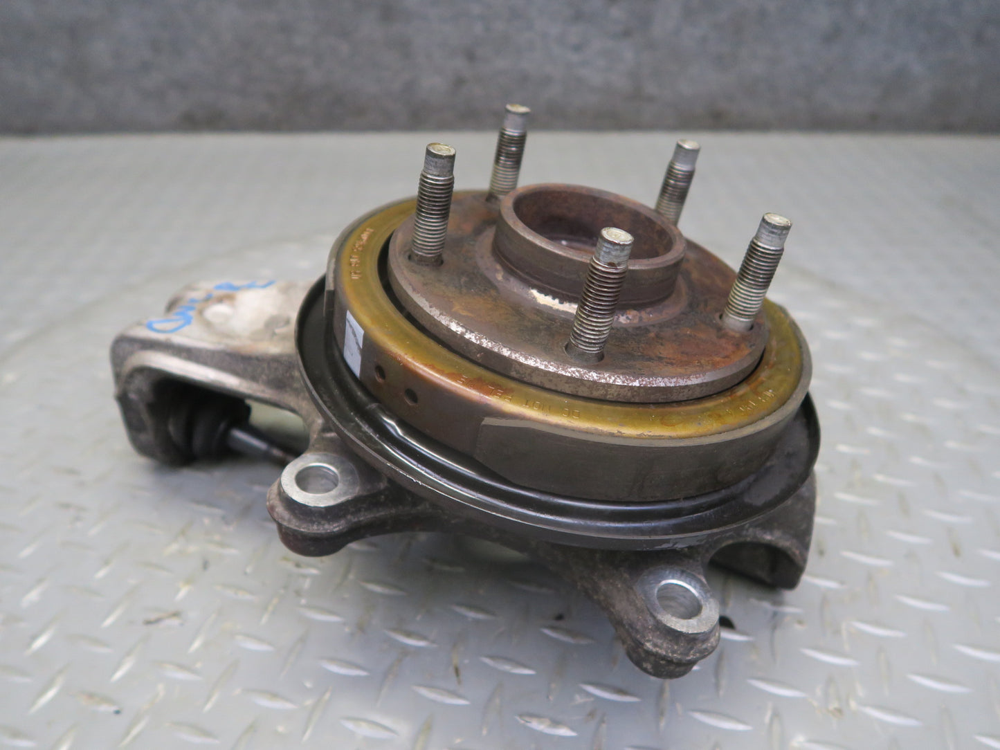 05-08 Chevrolet Corvette C6 Rear Left Spindle Knuckle Wheel Hub Bearing OEM