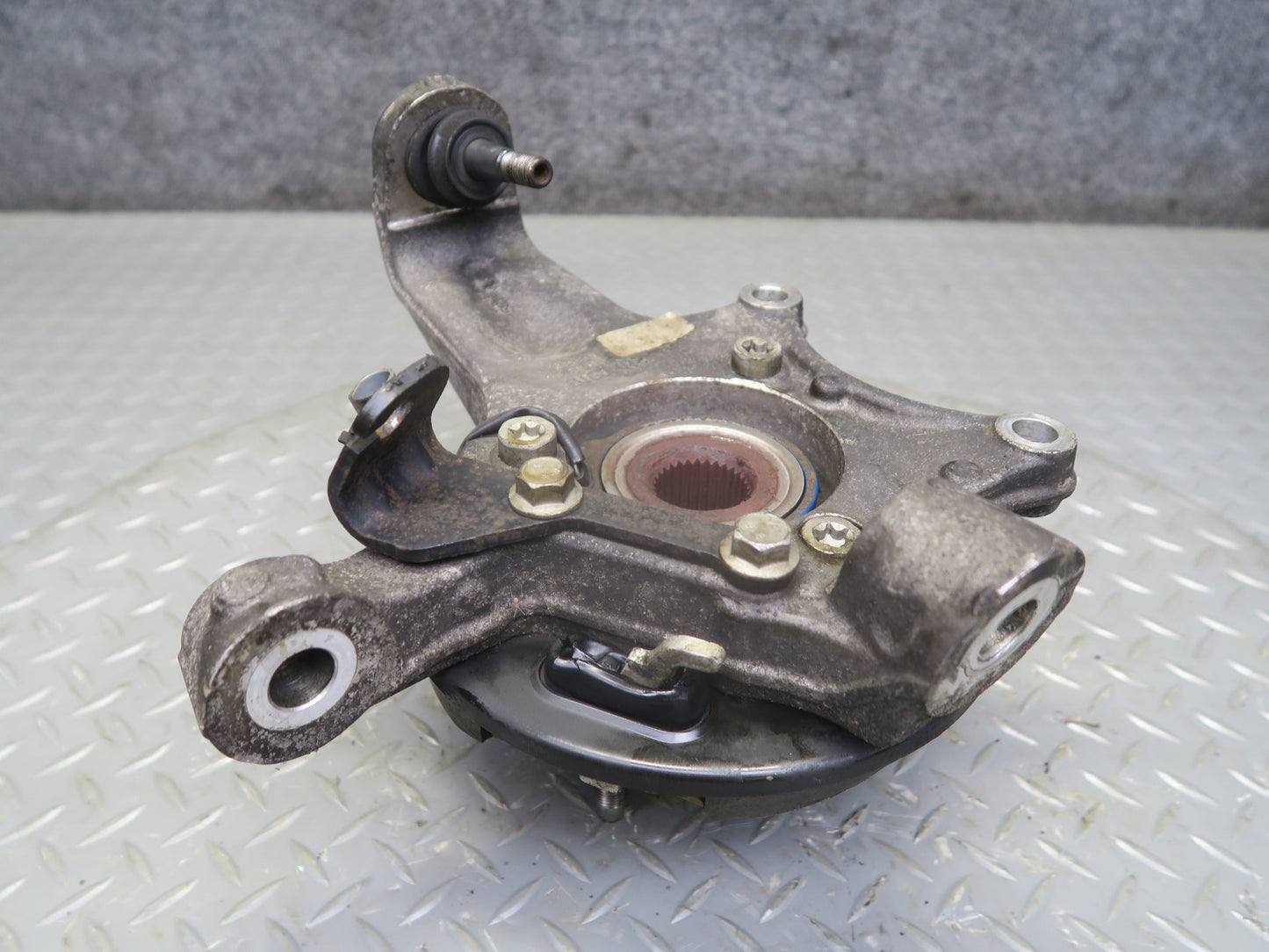 05-08 Chevrolet Corvette C6 Rear Left Spindle Knuckle Wheel Hub Bearing OEM