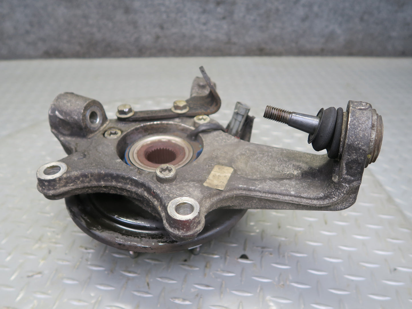 05-08 Chevrolet Corvette C6 Rear Left Spindle Knuckle Wheel Hub Bearing OEM