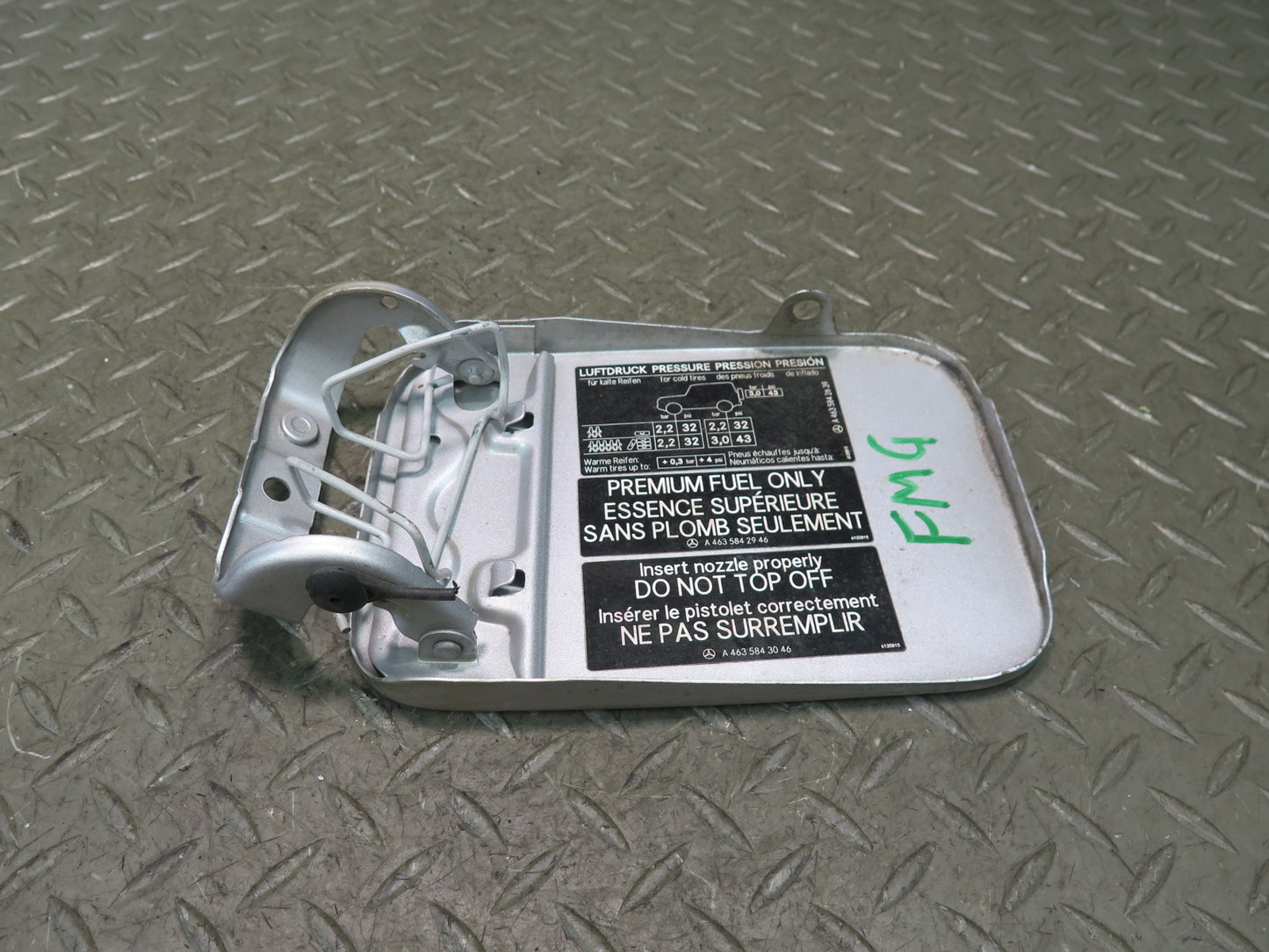 2002-2012 Mercedes W463 G500 G550 G55 AMG Fuel Door Lid Cover Silver