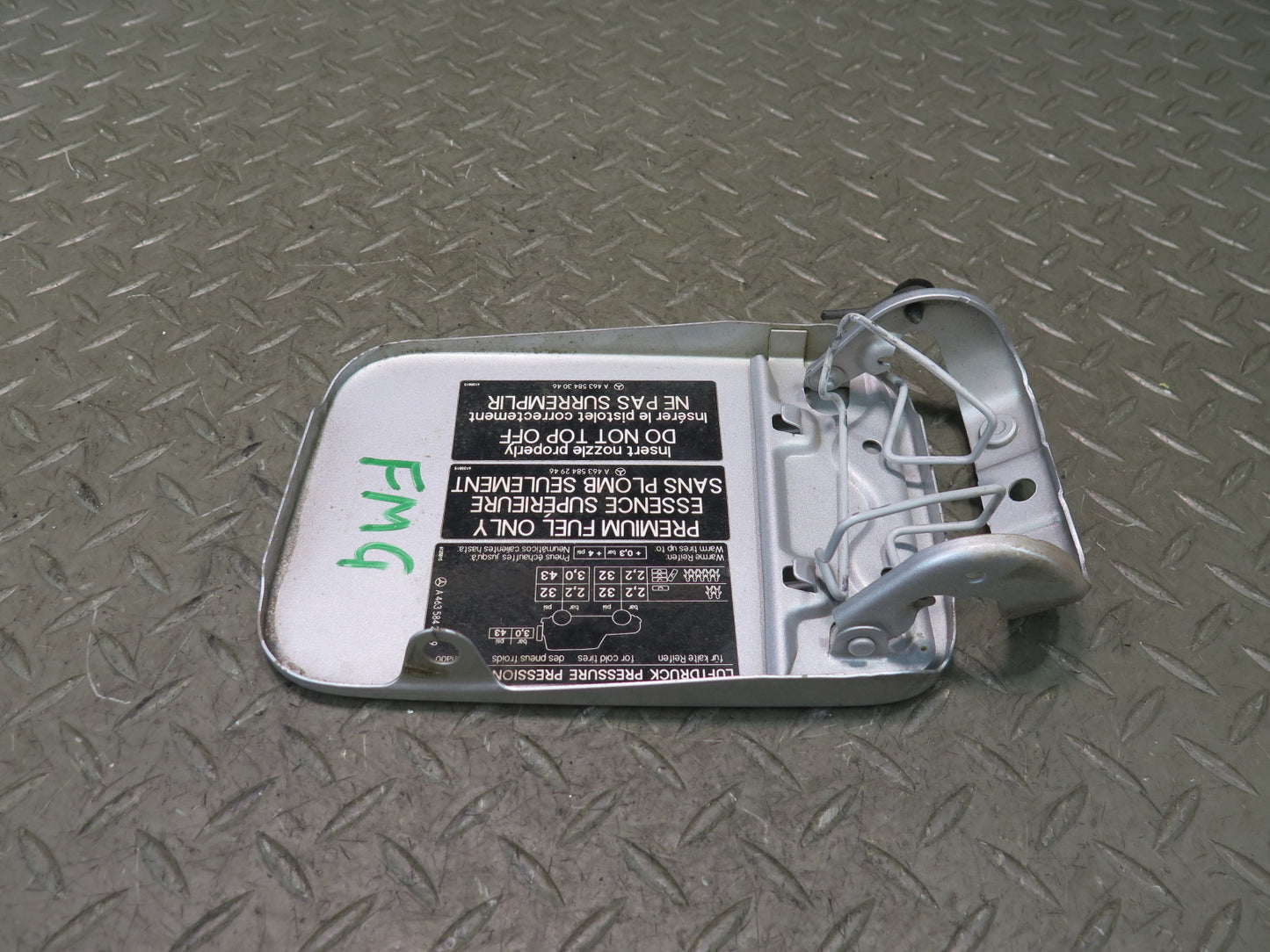 2002-2012 Mercedes W463 G500 G550 G55 AMG Fuel Door Lid Cover Silver