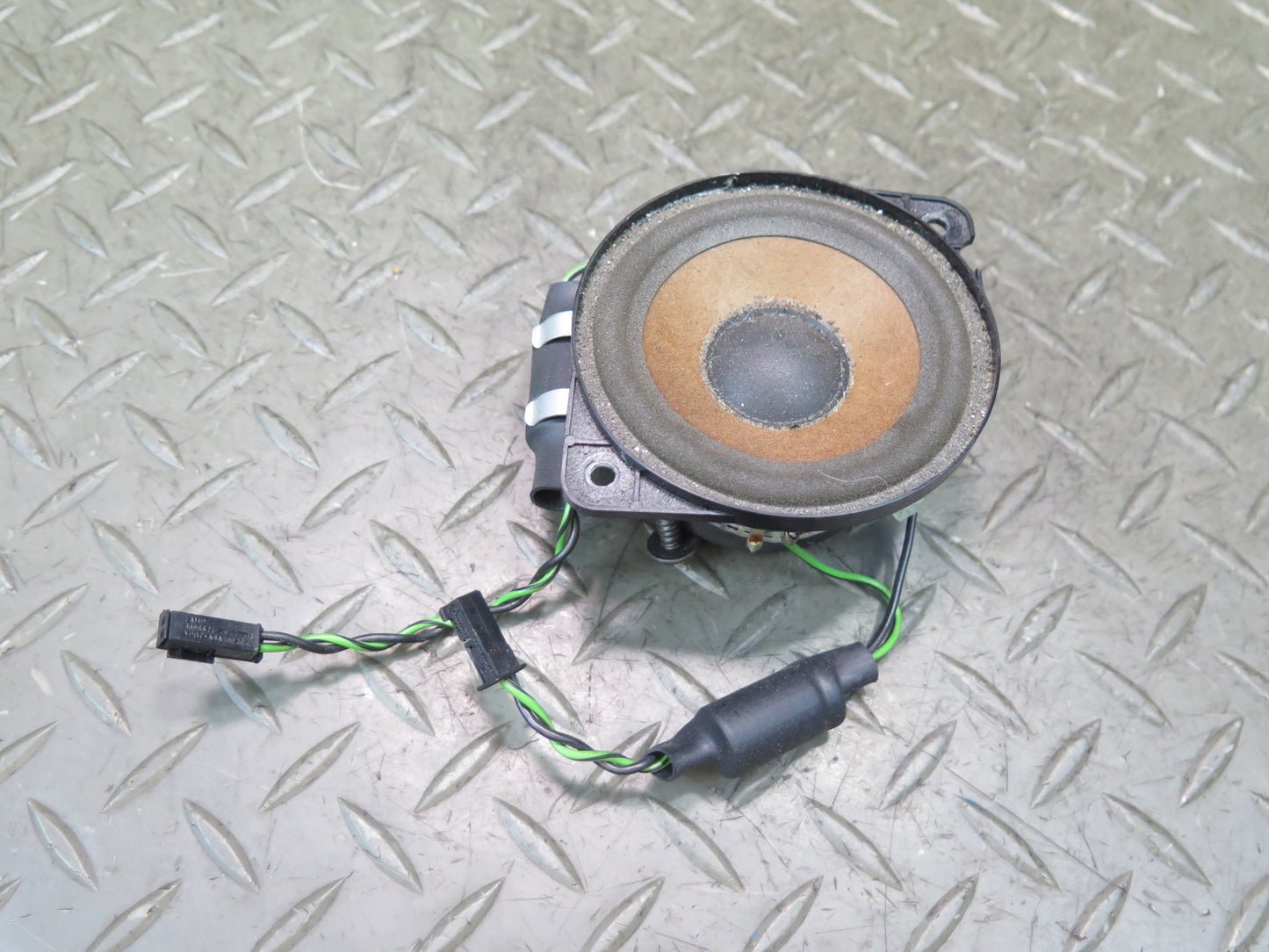 2002-2012 Mercedes W463 G500 Dash Instrument Panel Speaker 4638201102