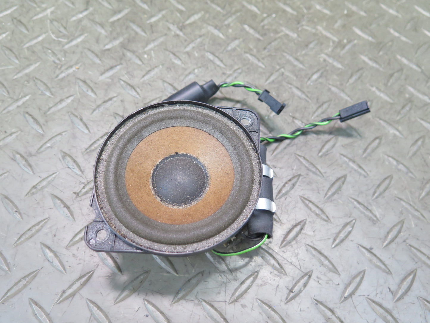 2002-2012 Mercedes W463 G500 Dash Instrument Panel Speaker 4638201102