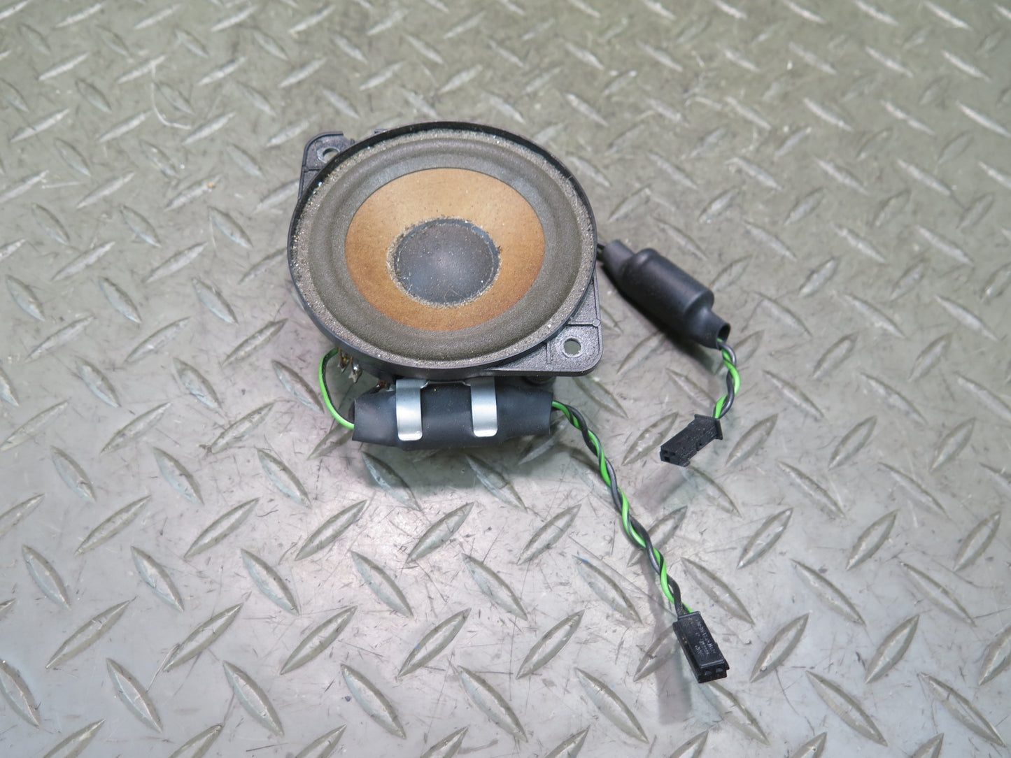 2002-2012 Mercedes W463 G500 Dash Instrument Panel Speaker 4638201102