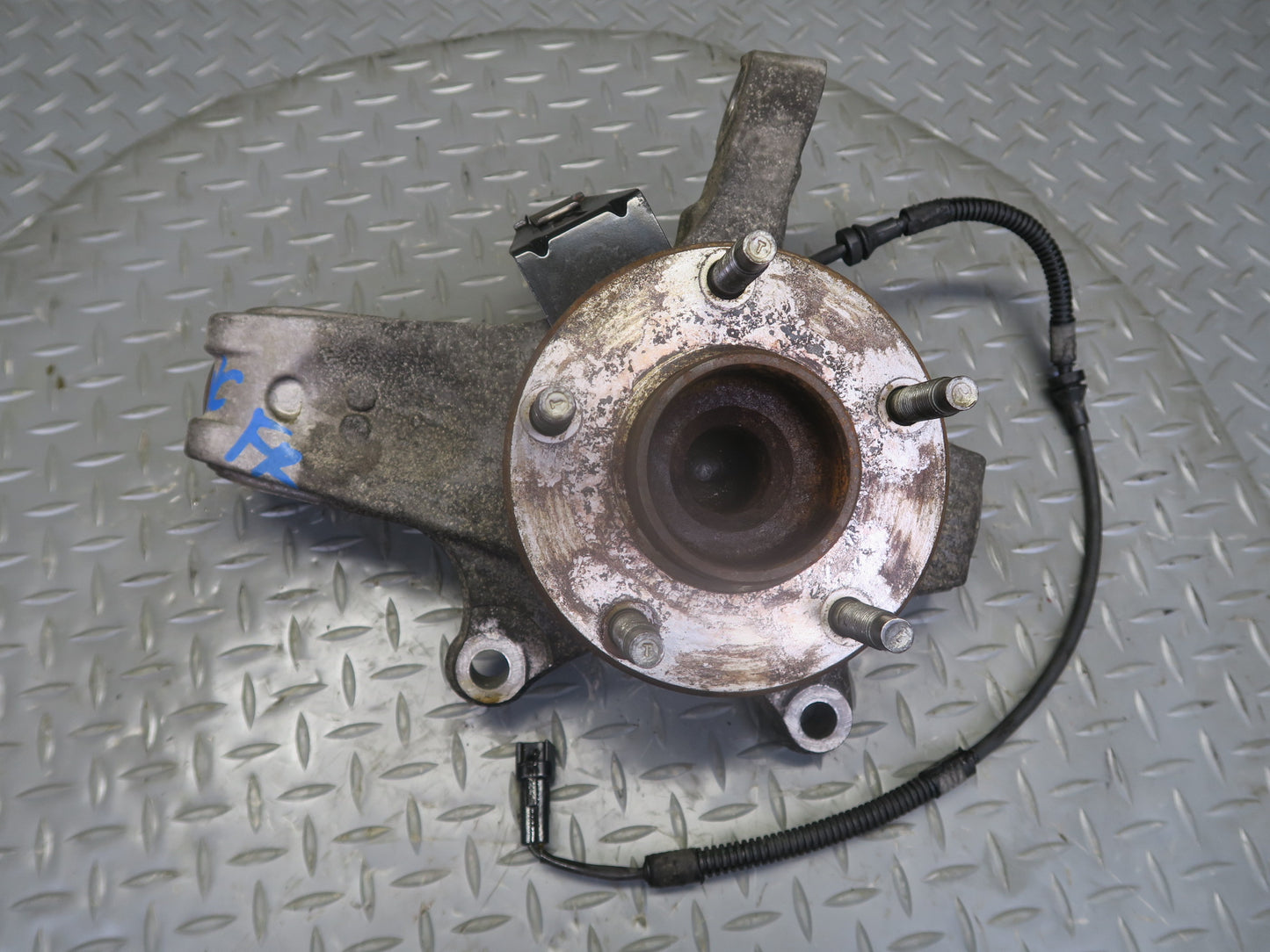 05-08 Chevrolet Corvette C6 Front Right Spindle Knuckle Wheel Hub Bearing OEM