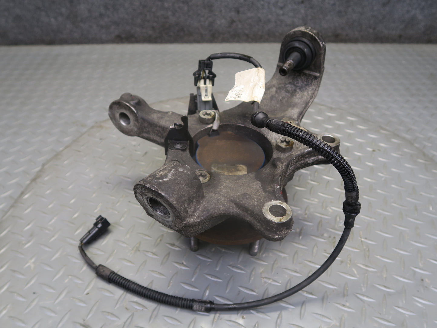 05-08 Chevrolet Corvette C6 Front Right Spindle Knuckle Wheel Hub Bearing OEM