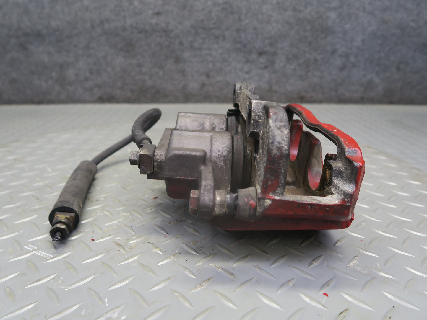 05-13 Chevrolet Corvette C6 Base Set of 2 Front Left & Right Brake Caliper OEM