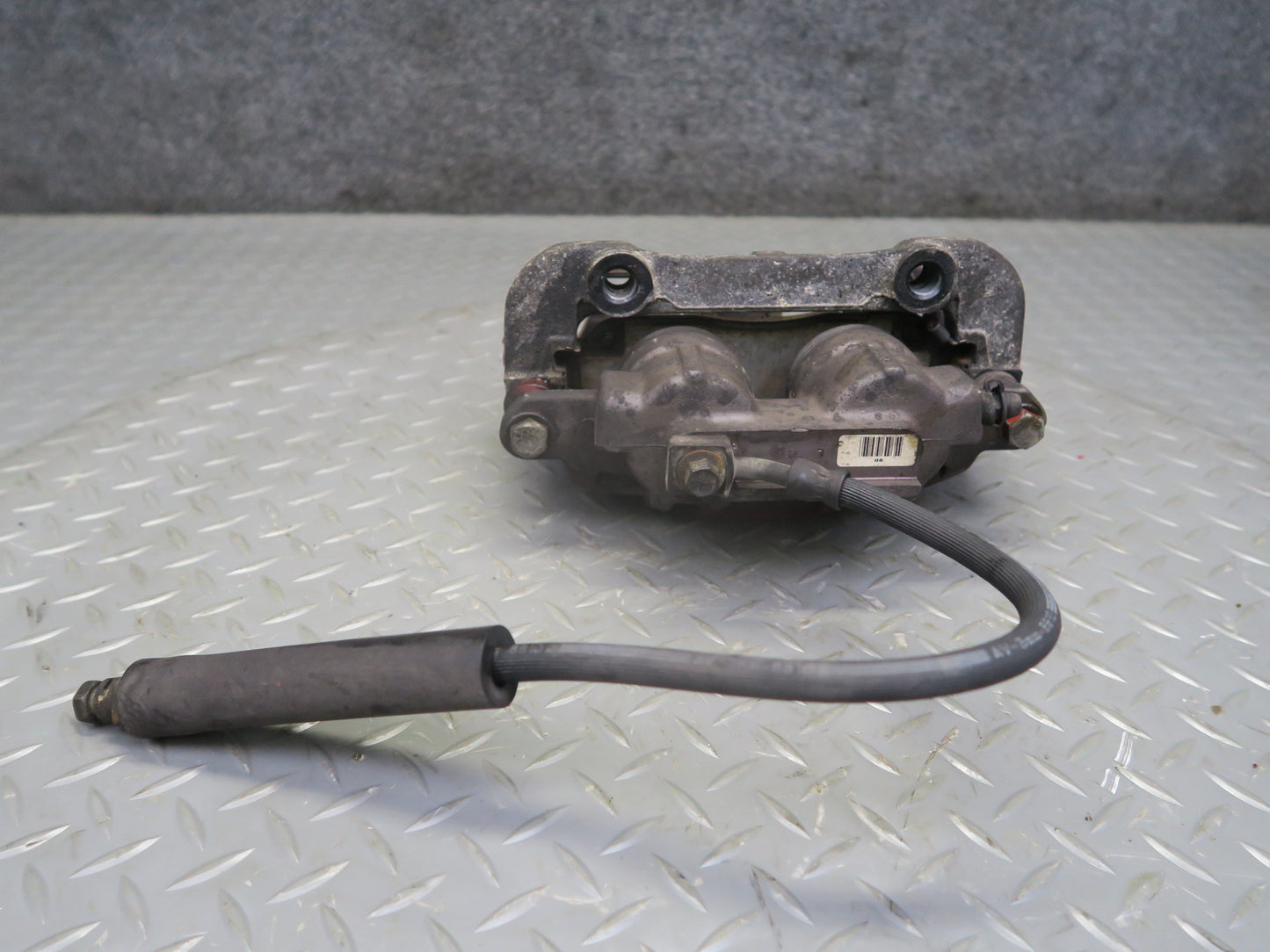 05-13 Chevrolet Corvette C6 Base Set of 2 Front Left & Right Brake Caliper OEM