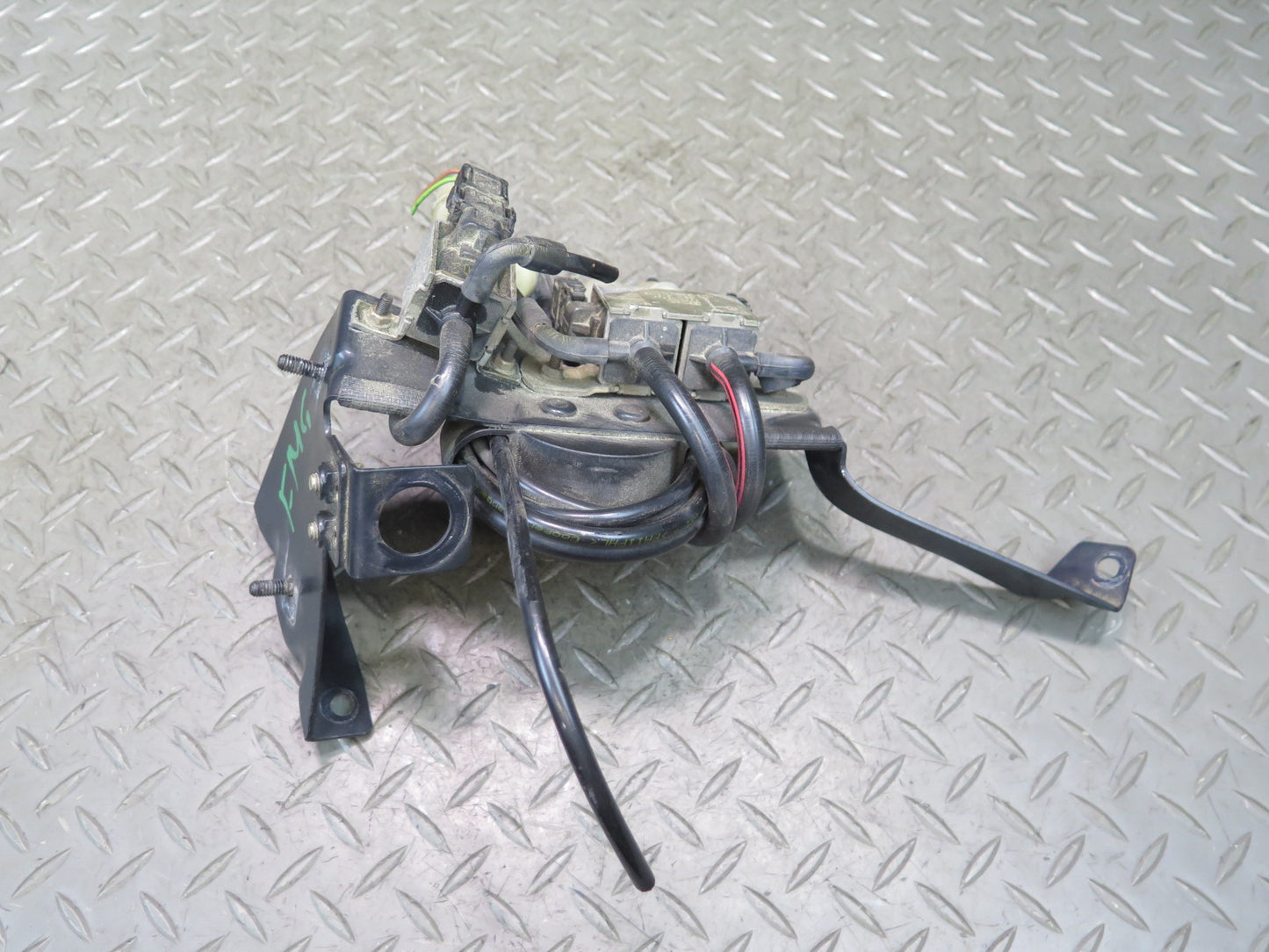 2002-2007 Mercedes W463 G500 EGR Vacuum Change Over Valve