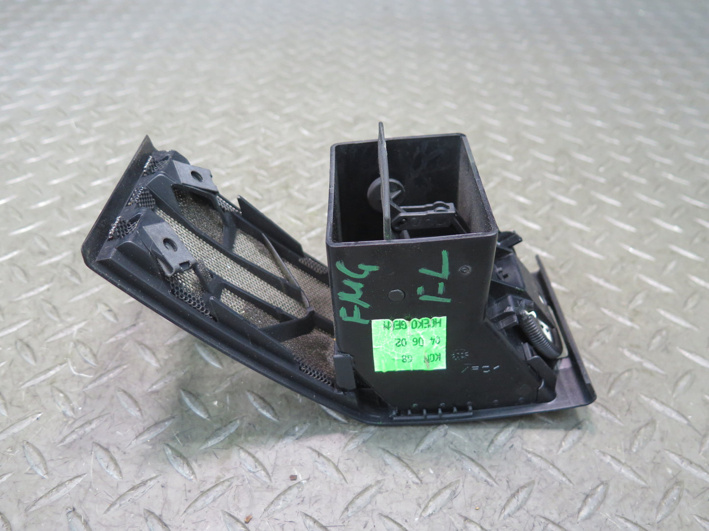 2002-2012 Mercedes W463 G500 G550 G55 AMG Front Left Driver Side Dash Air Vent