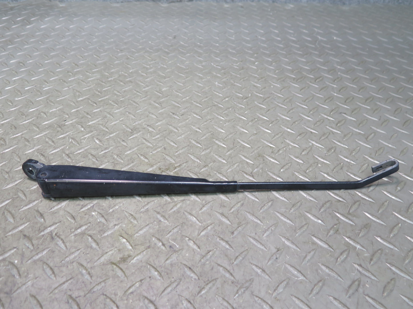 2002-2018 Mercedes W463 G500 G550 G55 AMG Front Left Right Wiper Arm Set of 2