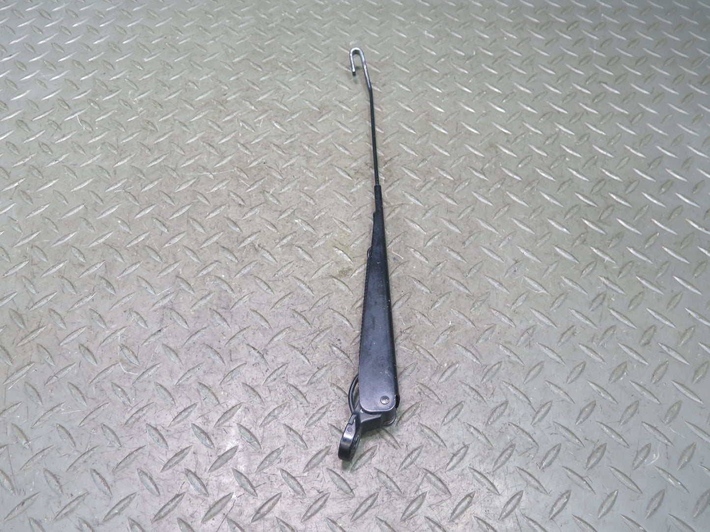2002-2018 Mercedes W463 G500 G550 G55 AMG Front Left Right Wiper Arm Set of 2