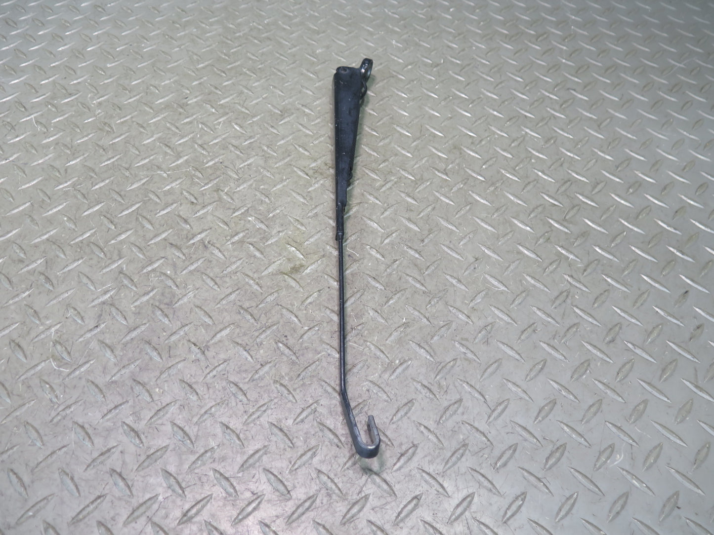2002-2018 Mercedes W463 G500 G550 G55 AMG Front Left Right Wiper Arm Set of 2