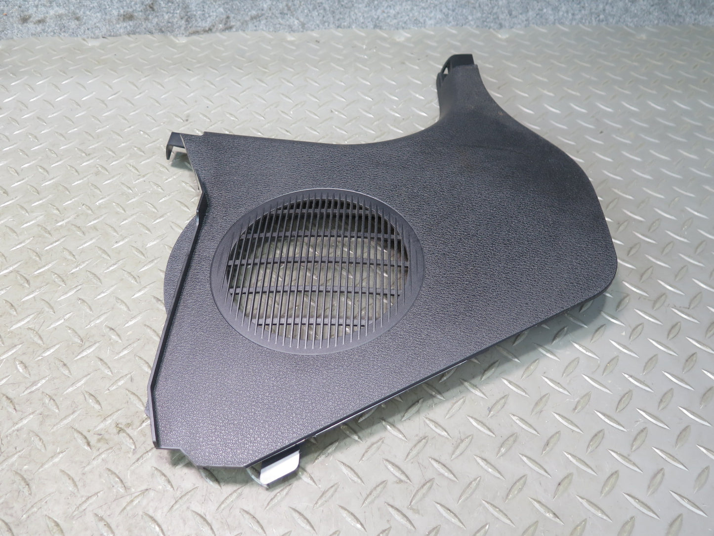 09-16 BMW E89 Z4 Set of 2 Front Left & Right Kick Lower Trim Cover Panel OEM