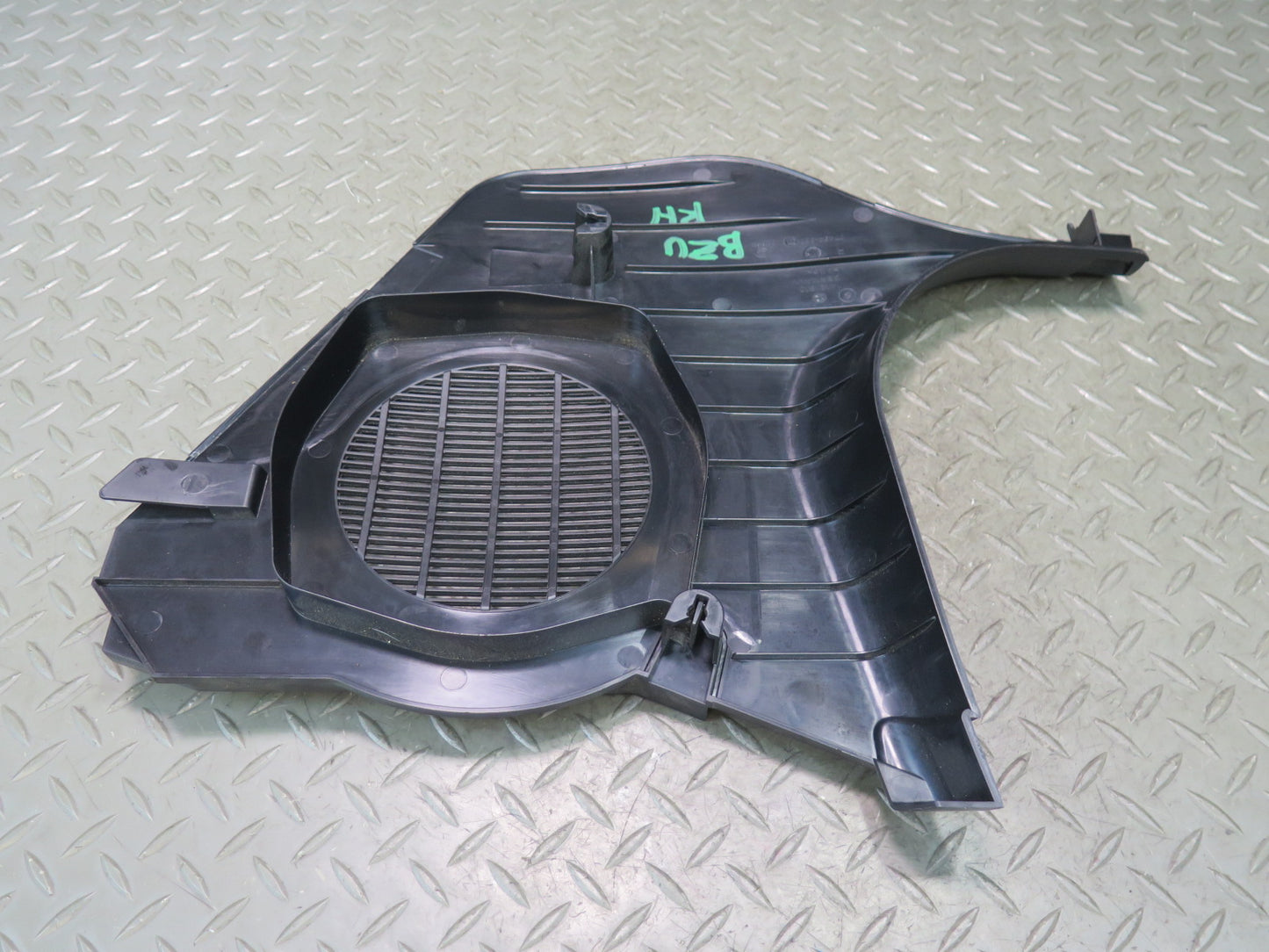 09-16 BMW E89 Z4 Set of 2 Front Left & Right Kick Lower Trim Cover Panel OEM