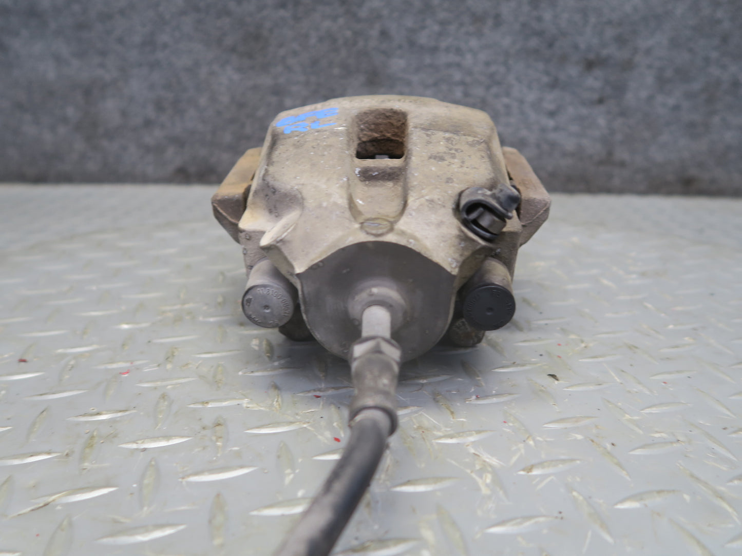 97-03 BMW E39 540i Sedan Set of 2 Rear Left & Right Brake Caliper  OEM