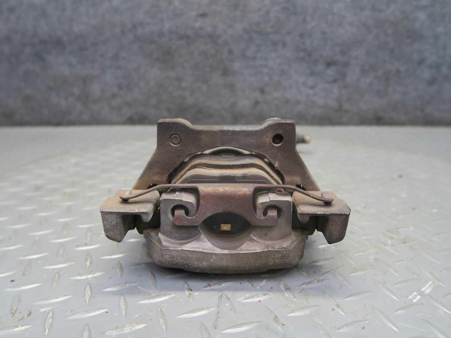 97-03 BMW E39 540i Sedan Set of 2 Rear Left & Right Brake Caliper  OEM