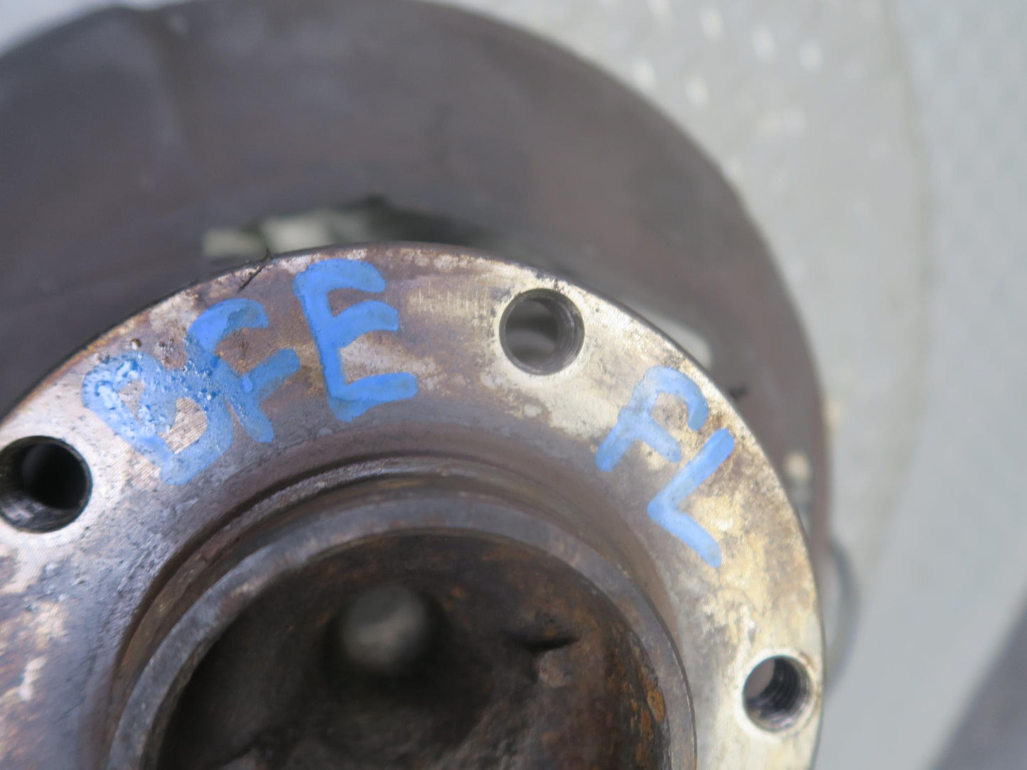 97-03 BMW E39 540i RWD Front Left Spindle Knuckle Wheel Hub Bearing OEM