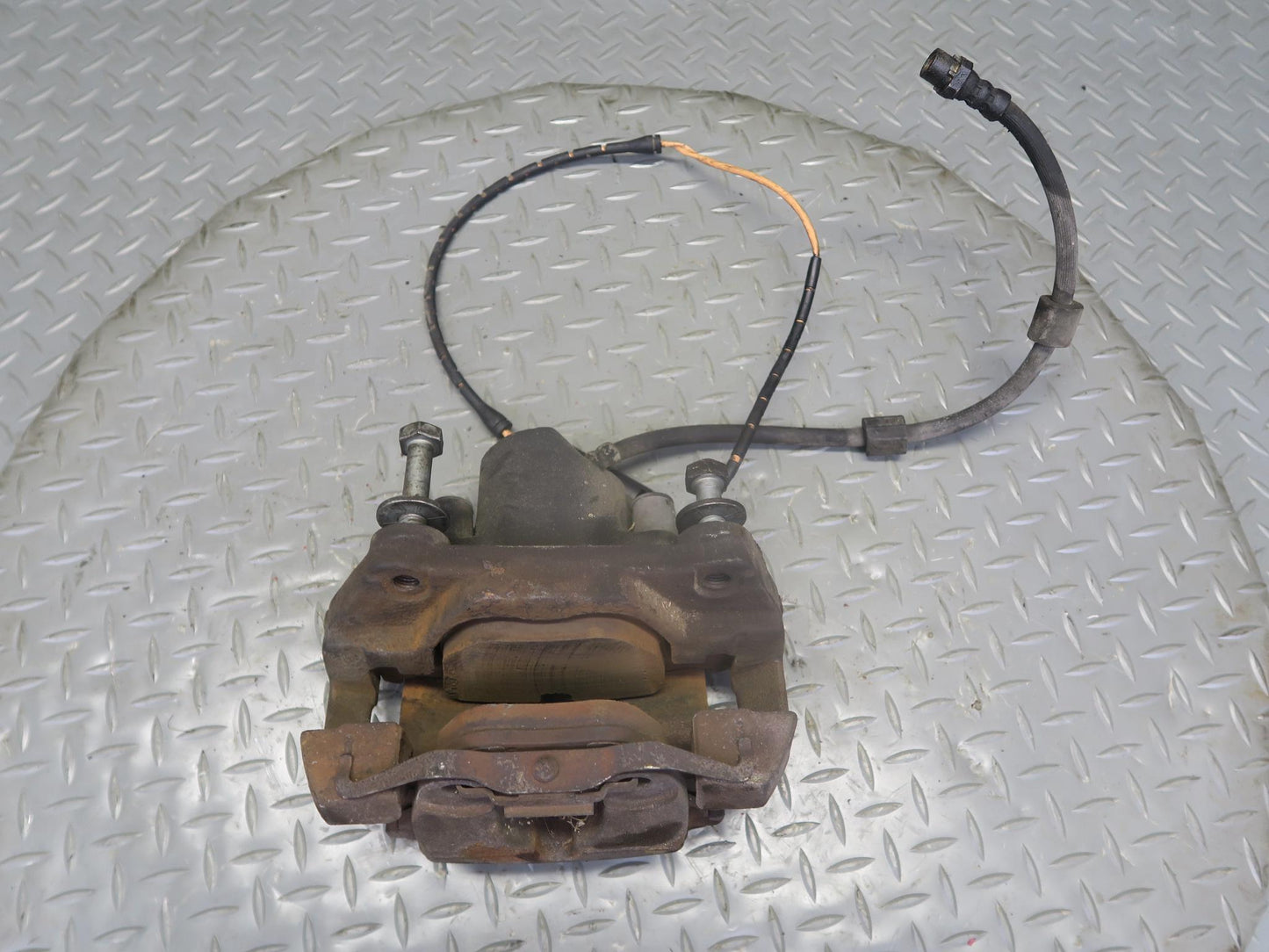97-03 BMW E39 540i Set of 2 Front Left & Right Brake Caliper OEM