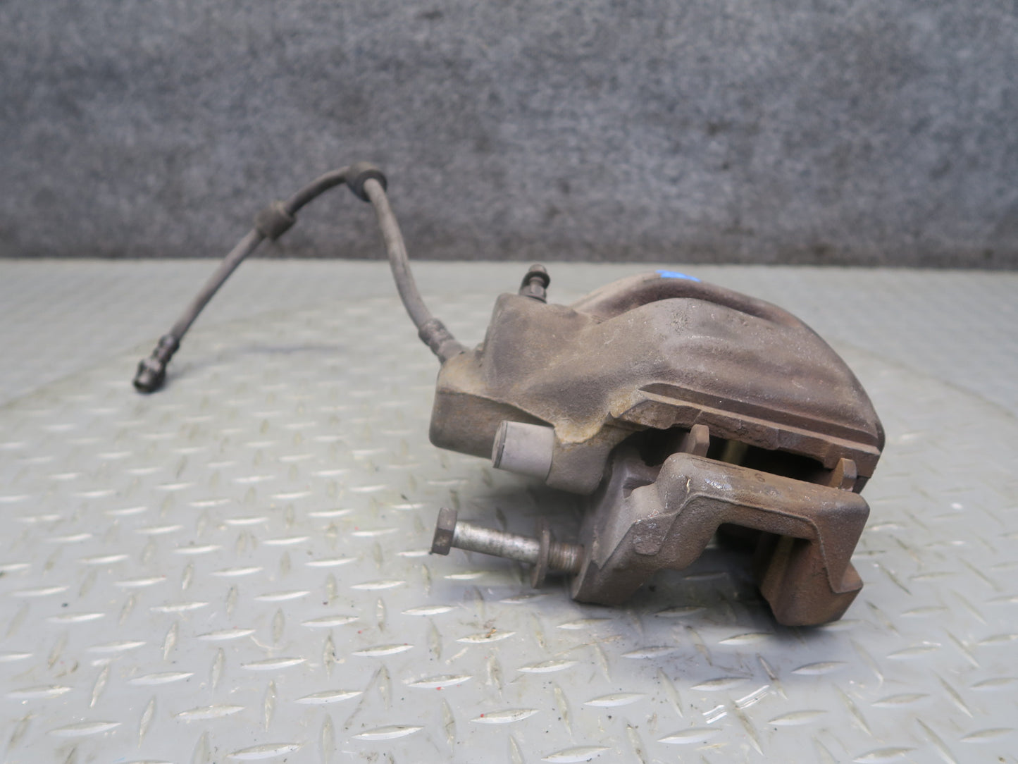 97-03 BMW E39 540i Set of 2 Front Left & Right Brake Caliper OEM
