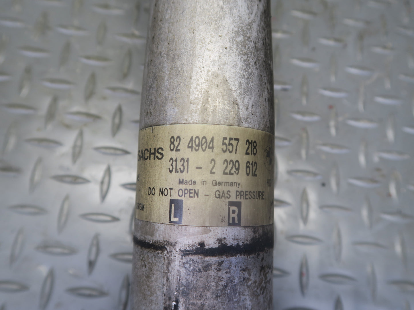 00-03 BMW E39 540i RWD Sedan Set of 2 Front M-sport Strut Shock Absorber OEM